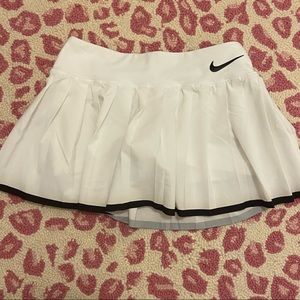 Kids Nike Tennis Skirt (Size S)